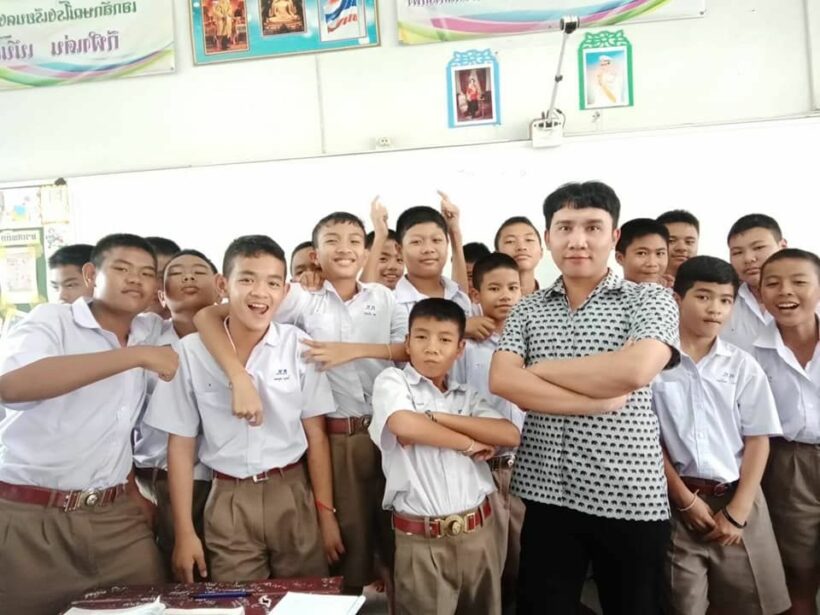 น้องไอซ์ อัมรินทร์ หอมแก้มแม่