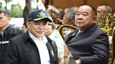 ธรรมนัส พรหมเผ่า ประวิตร วงษ์สุวรรณ