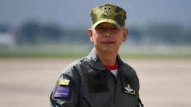 ประวัติ พลเอกอภิรัชต์