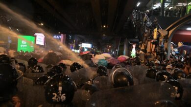 ฉีดน้ำ ผู้ชุมนุม 16 ต.ค.