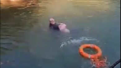 กงสุลใหญ่อังกฤษ ช่วย หญิงจีน