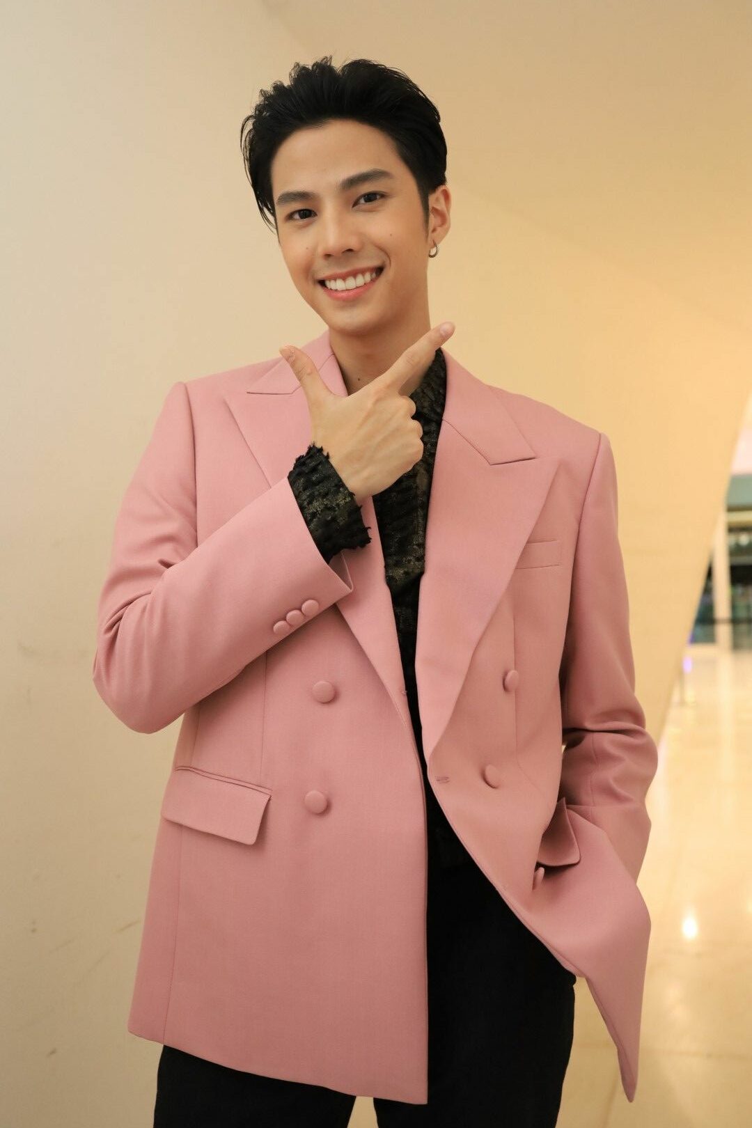 แบงค์ ธิติ