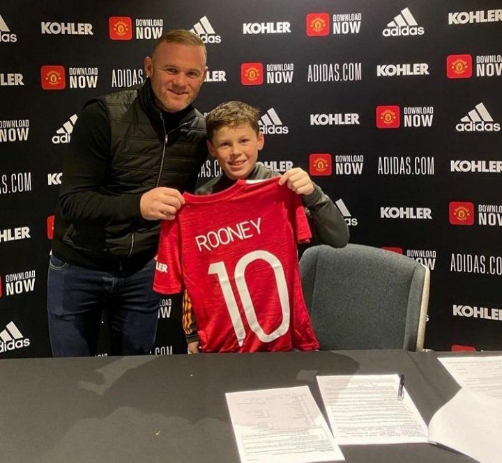 ไค รูนี่ย์ เซ็นสัญญา กับ ปีศาจแดง