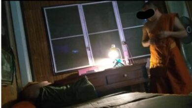 เจ้าอาวาสอยู่กินกับสีกา