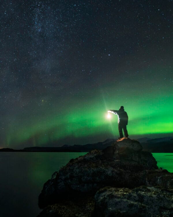 Airbnb ฝึกเป็นนักล่าแสงเหนือ