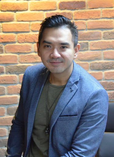 ผศ.ดร.นพพร เรืองวานิช ผู้อำนวยการหลักสูตร