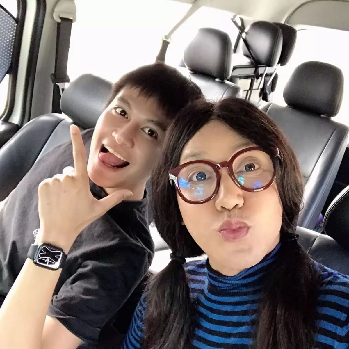 มัม ลาโคนิค