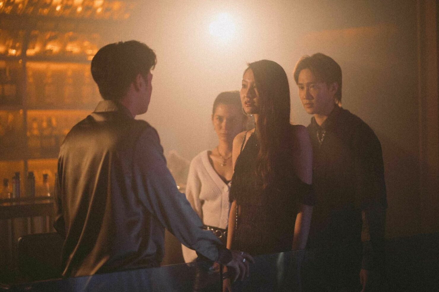 BLACKOUT-บาร์ลับไม่มีในโลก
