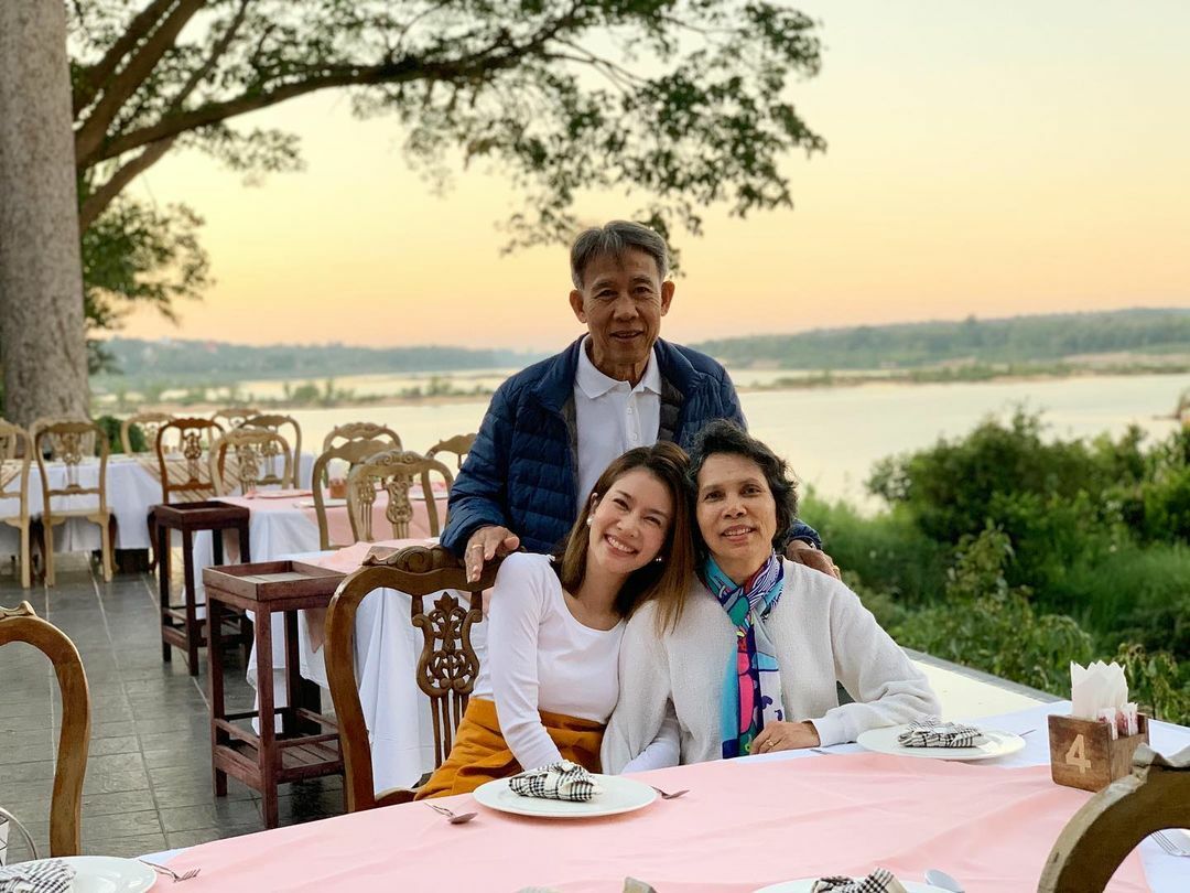 ไบรท์ พิชญทัฬห์ แม่ มนทิรา จันทร์พุฒ