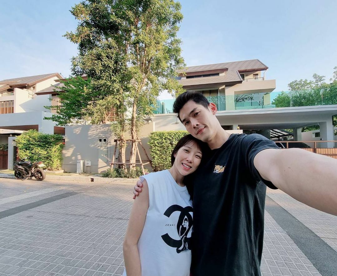 พลอย กันต์