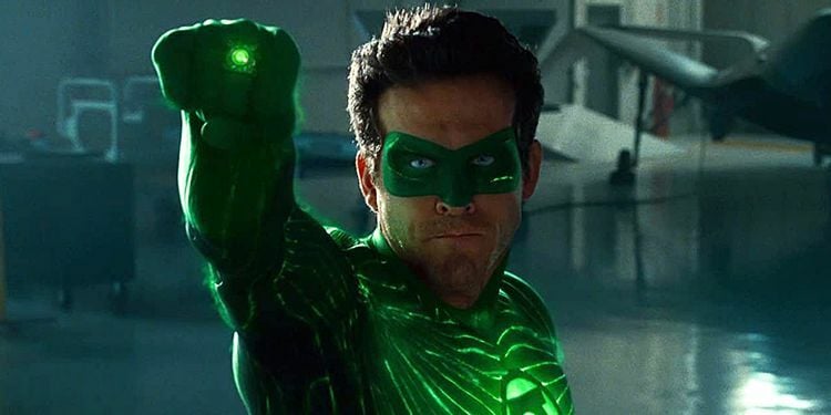 Ryan Reynolds ในหนนัง Green Lantern เมื่อปี 2011