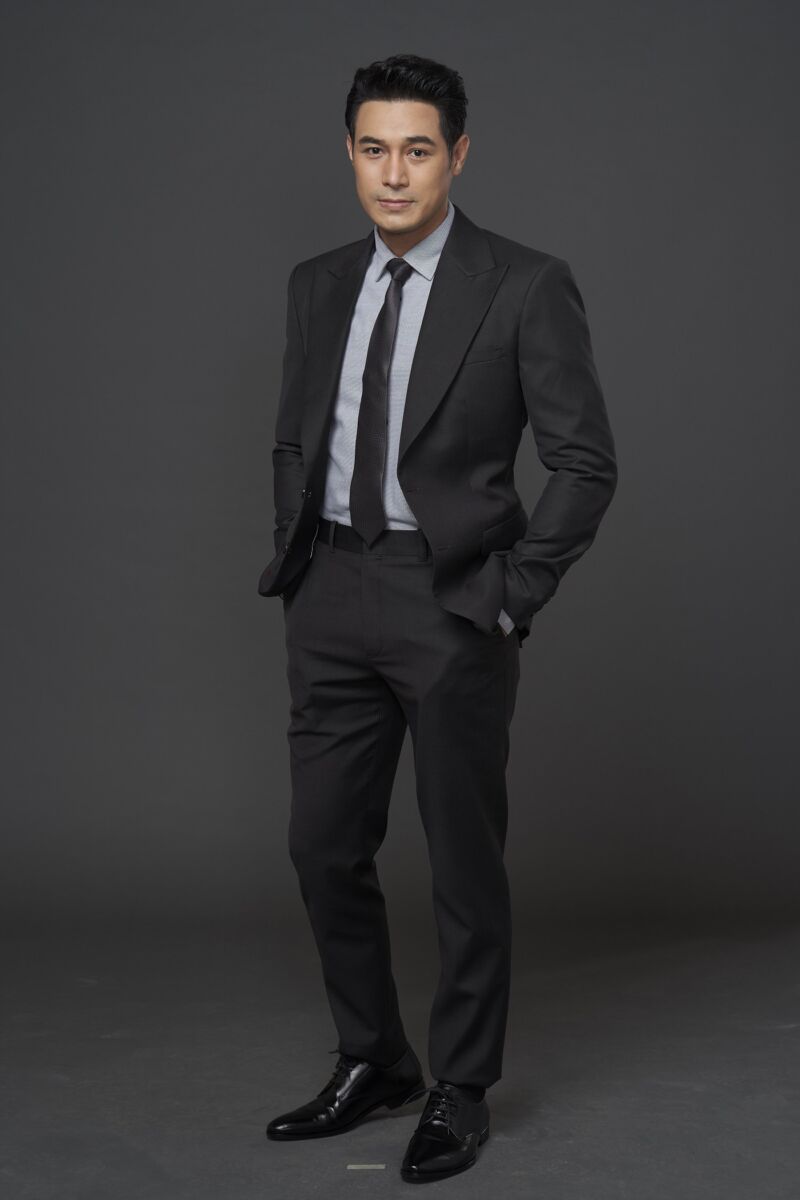 ตะวันตกดิน โอม