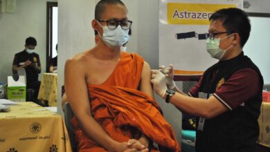 พระฉีดวัคซีนโควิด