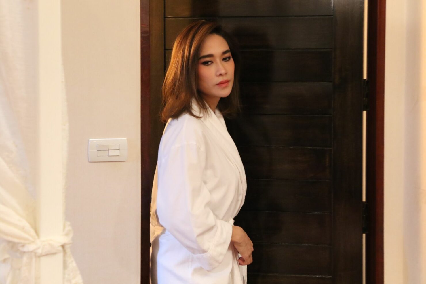 เรยา พลอย