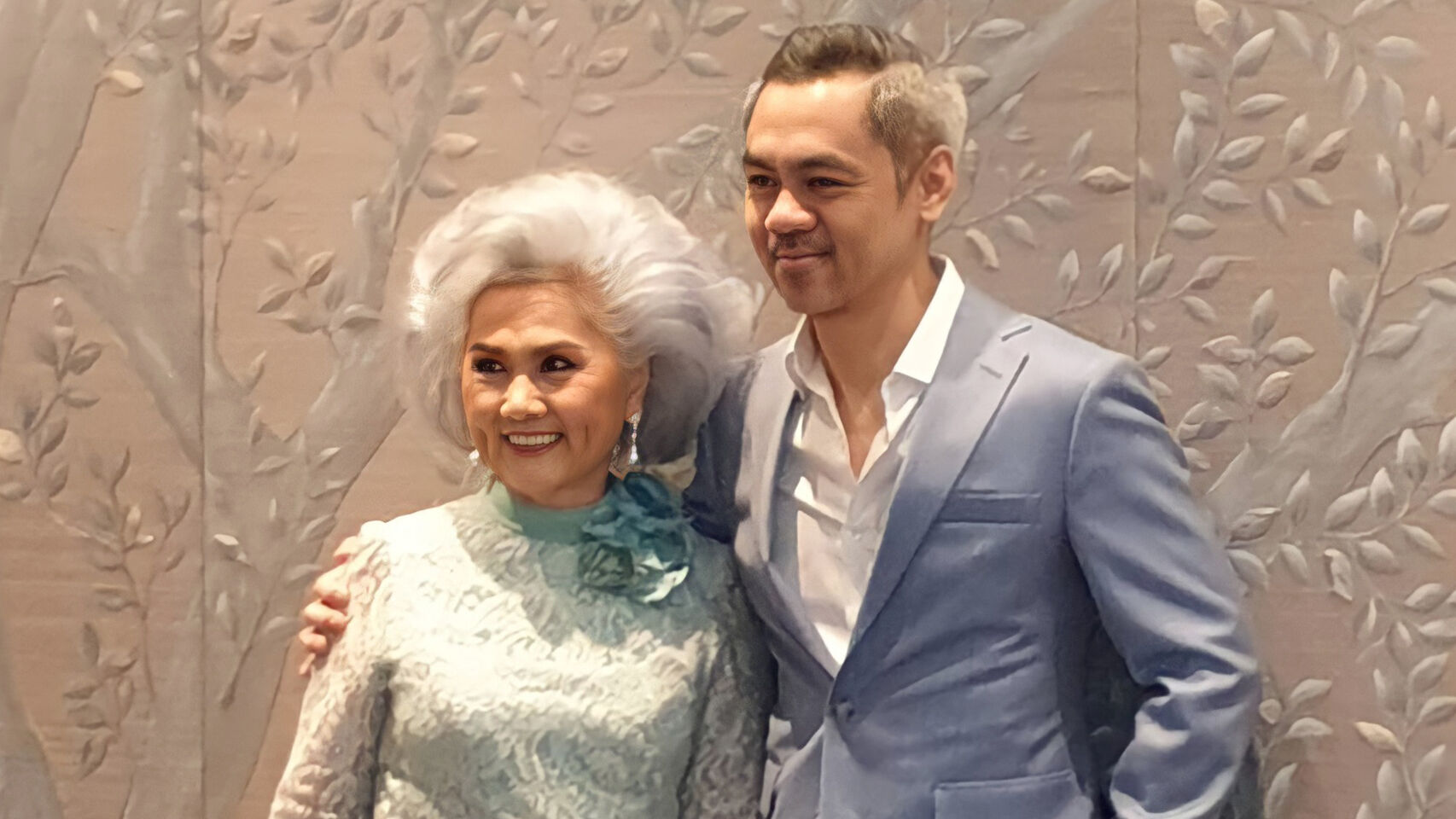 เทพอาจ กวินอนันต์ LOVEiS อาภรณ์ กวินอนันต์
