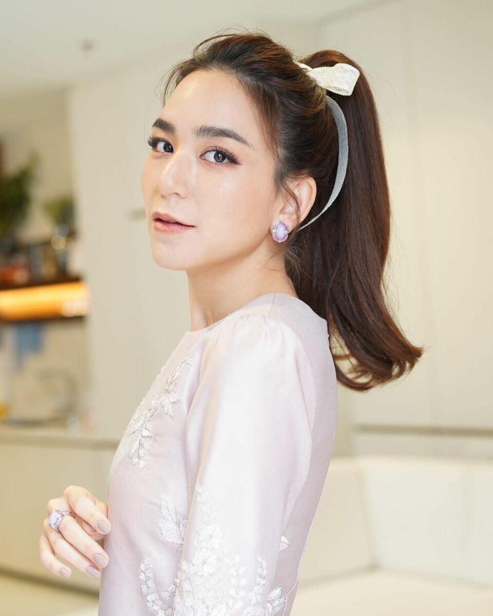 พลอย ชิดจันทร์