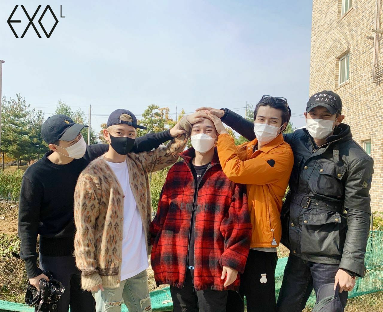 EXO