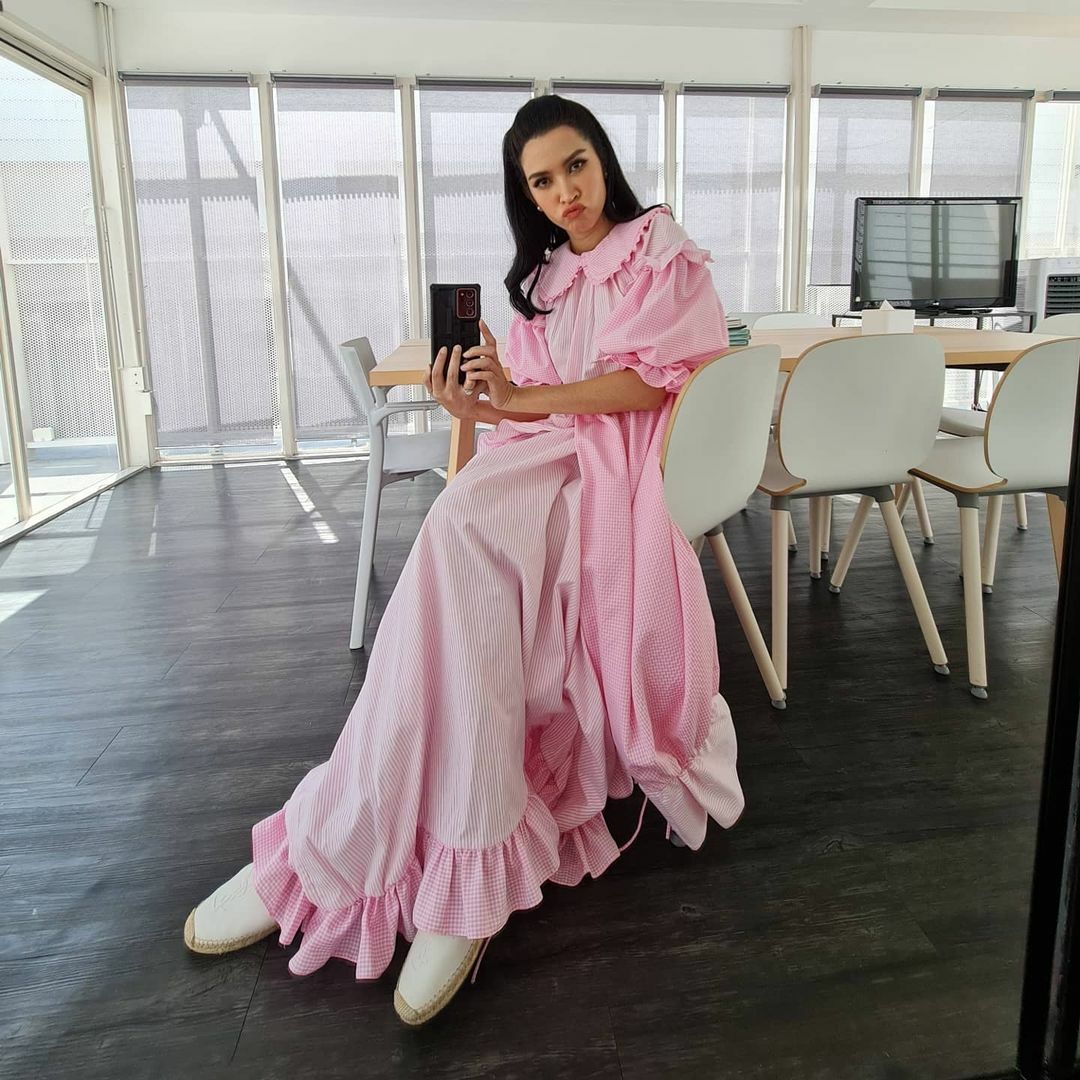 อีฟ พุทธธิดา