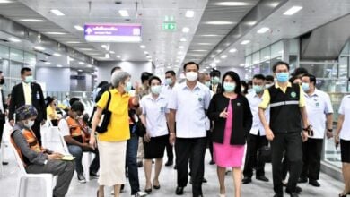 ศูนย์ฉีดวัคซีนกลางบางซื่อ อนุทิน