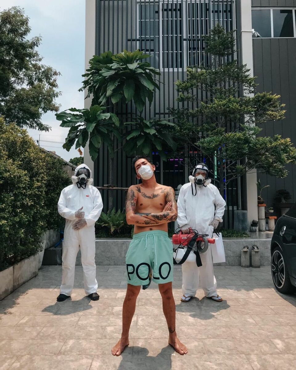 แจ๊ส ชวนชื่น