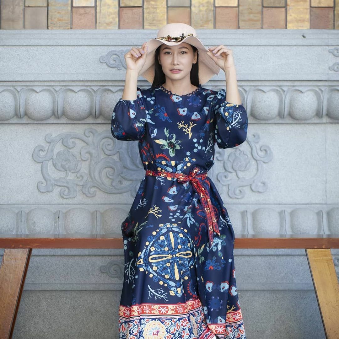 กุ้งพลอย กนิษฐรินทร์