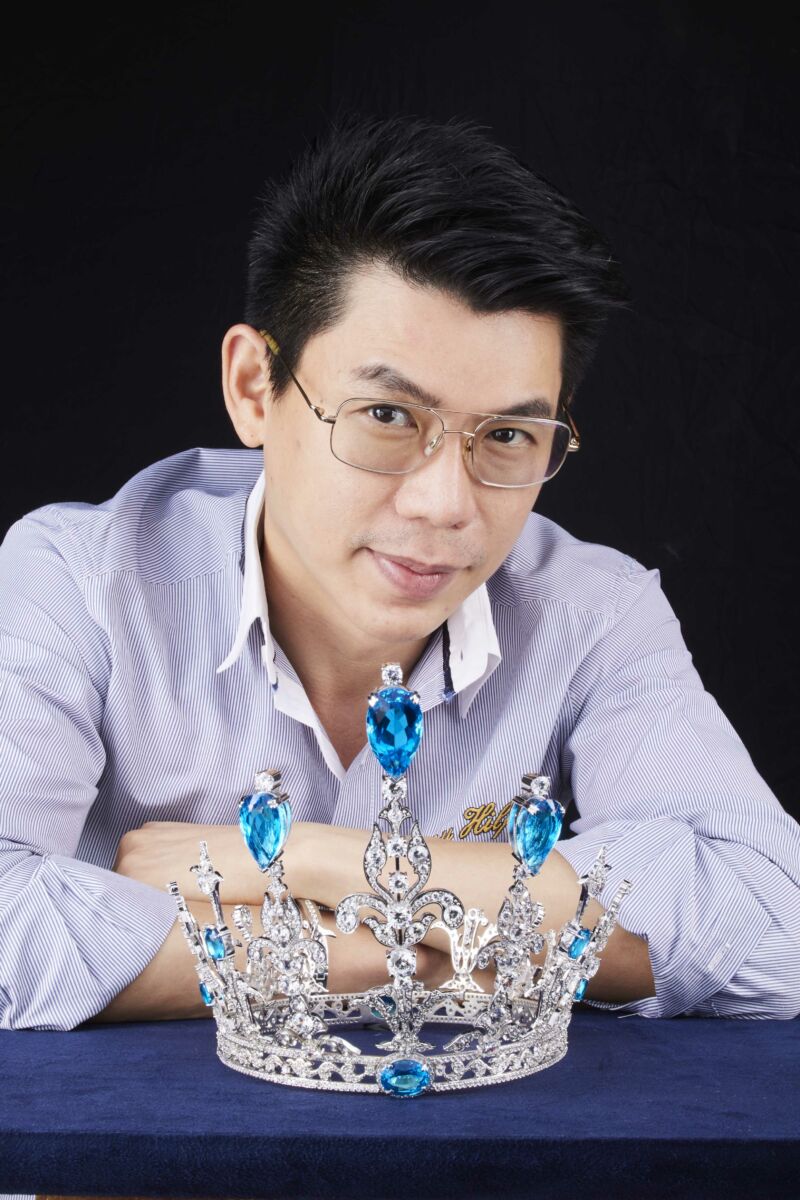 มงกุฎซูพรีมาซี่ โทปาซ