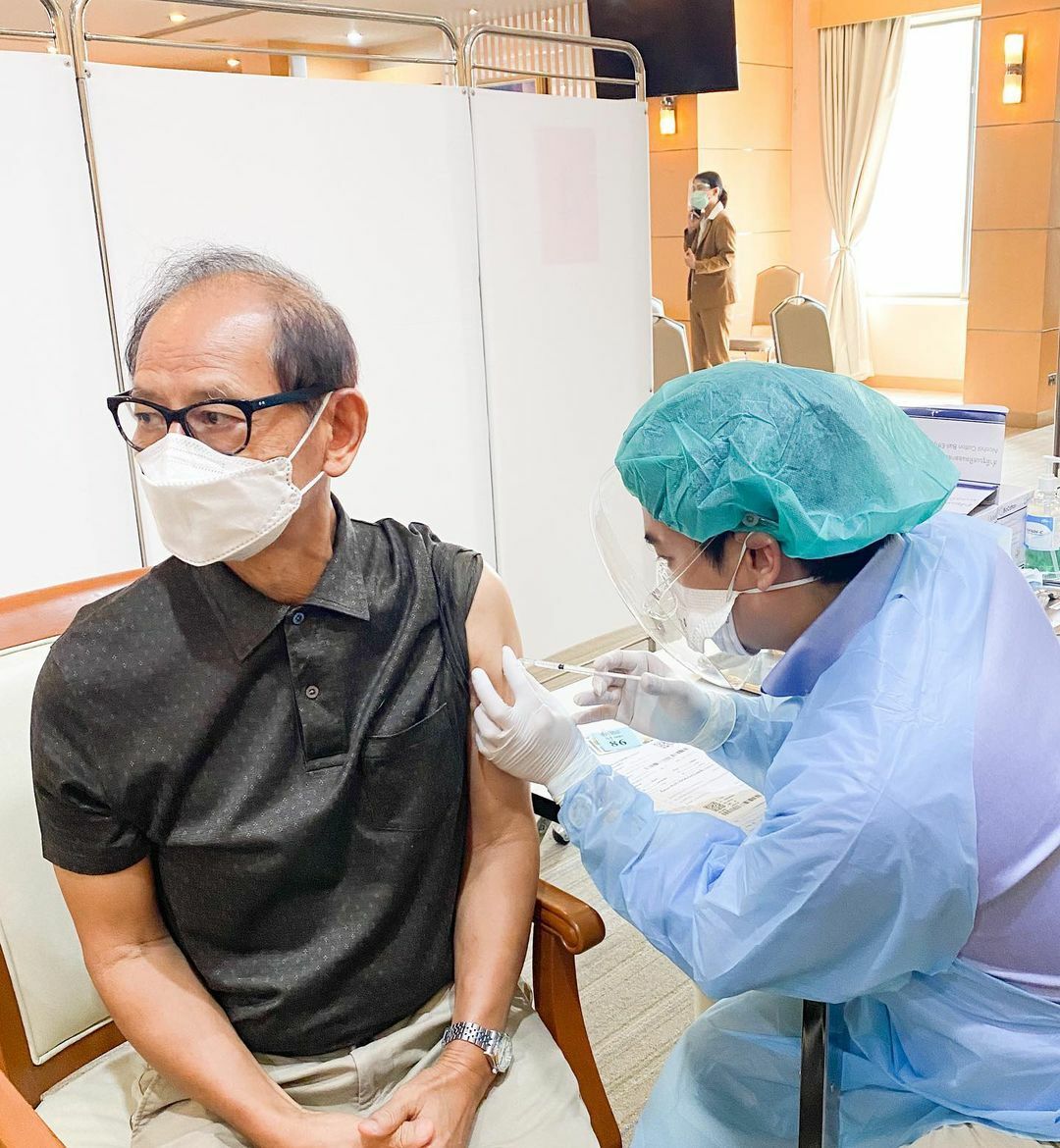 หมอโอ๊ค สมิทธิ์