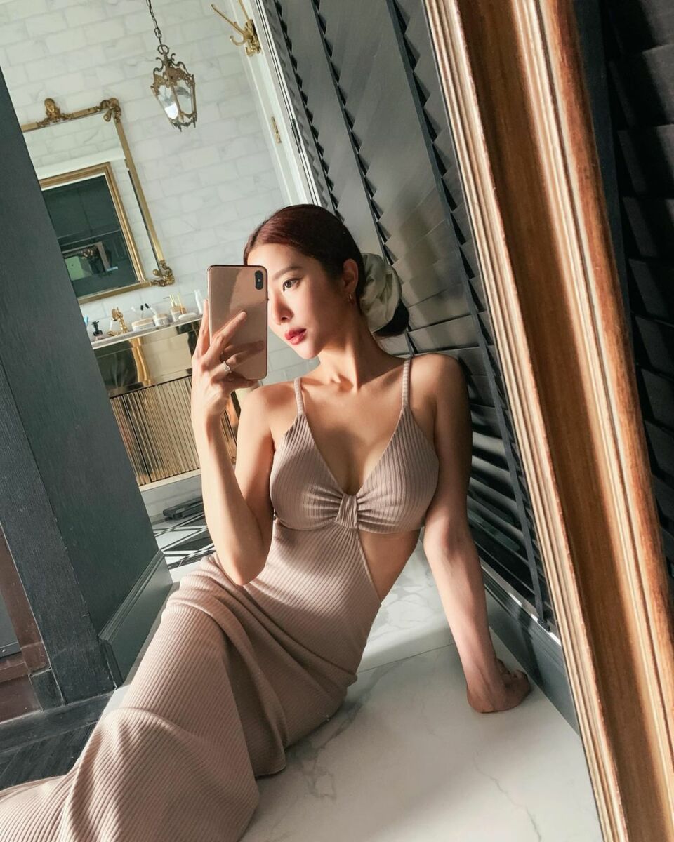 เนย วรัฐฐา