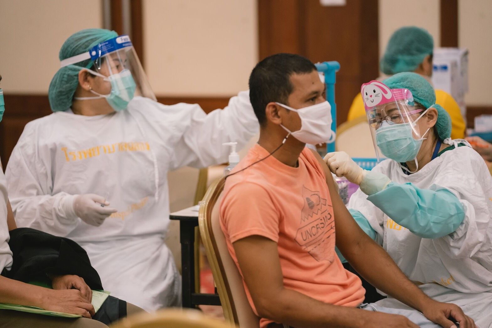 ภูเก็ตต้องชนะ.com ฉีดวัคซีน