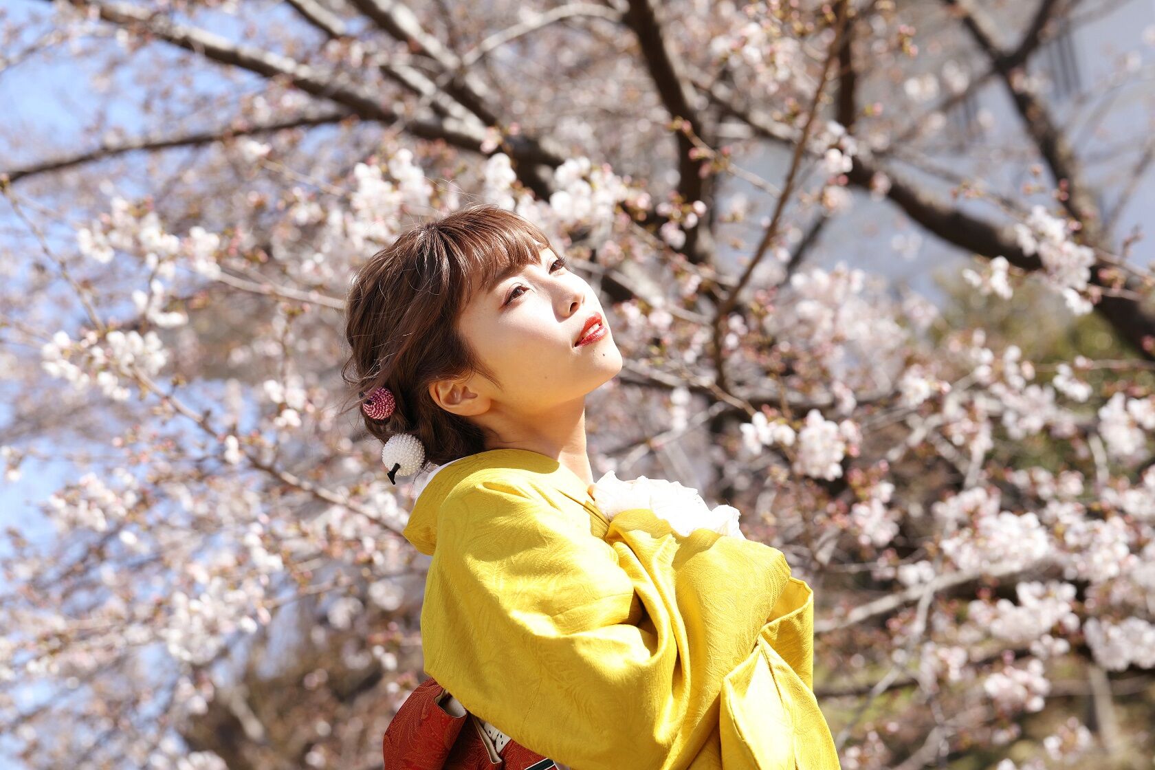 Singing Cosplayer Hikari