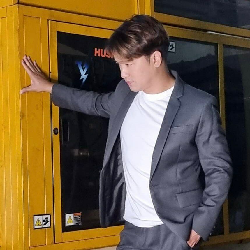 เอ๊ะ จิรากร