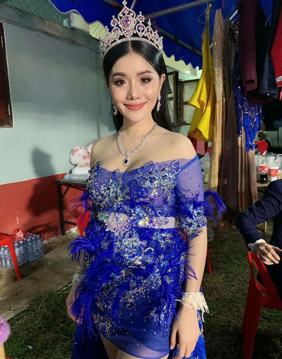 แพรวพราว แสงทอง