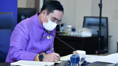 ประยุทธ์ เขียนโต๊ะ