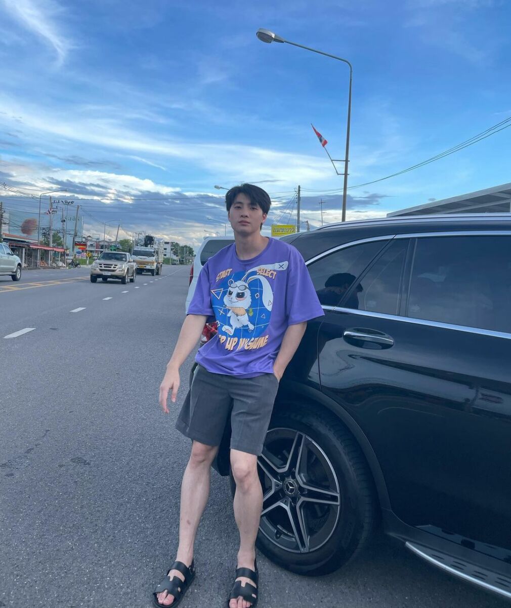 มีน พีรวิชญ์