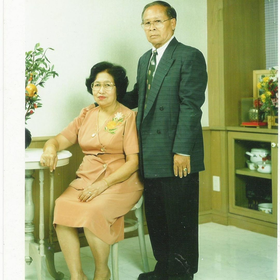 เป็ด เชิญยิ้ม