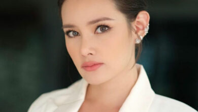 หญิง รฐา