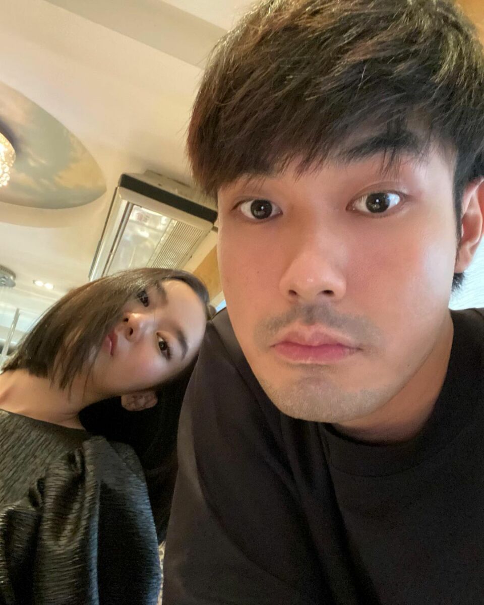 หน่อง ธนา แพรวา