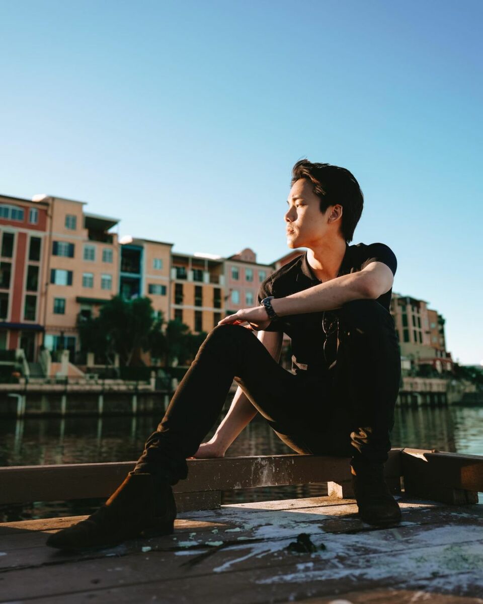 เจมส์ ธีรดนย์