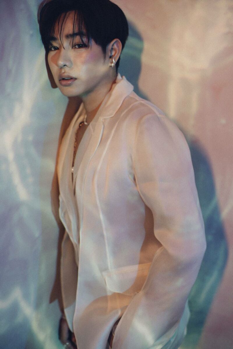 เป๊ก ผลิตโชค บริจาค