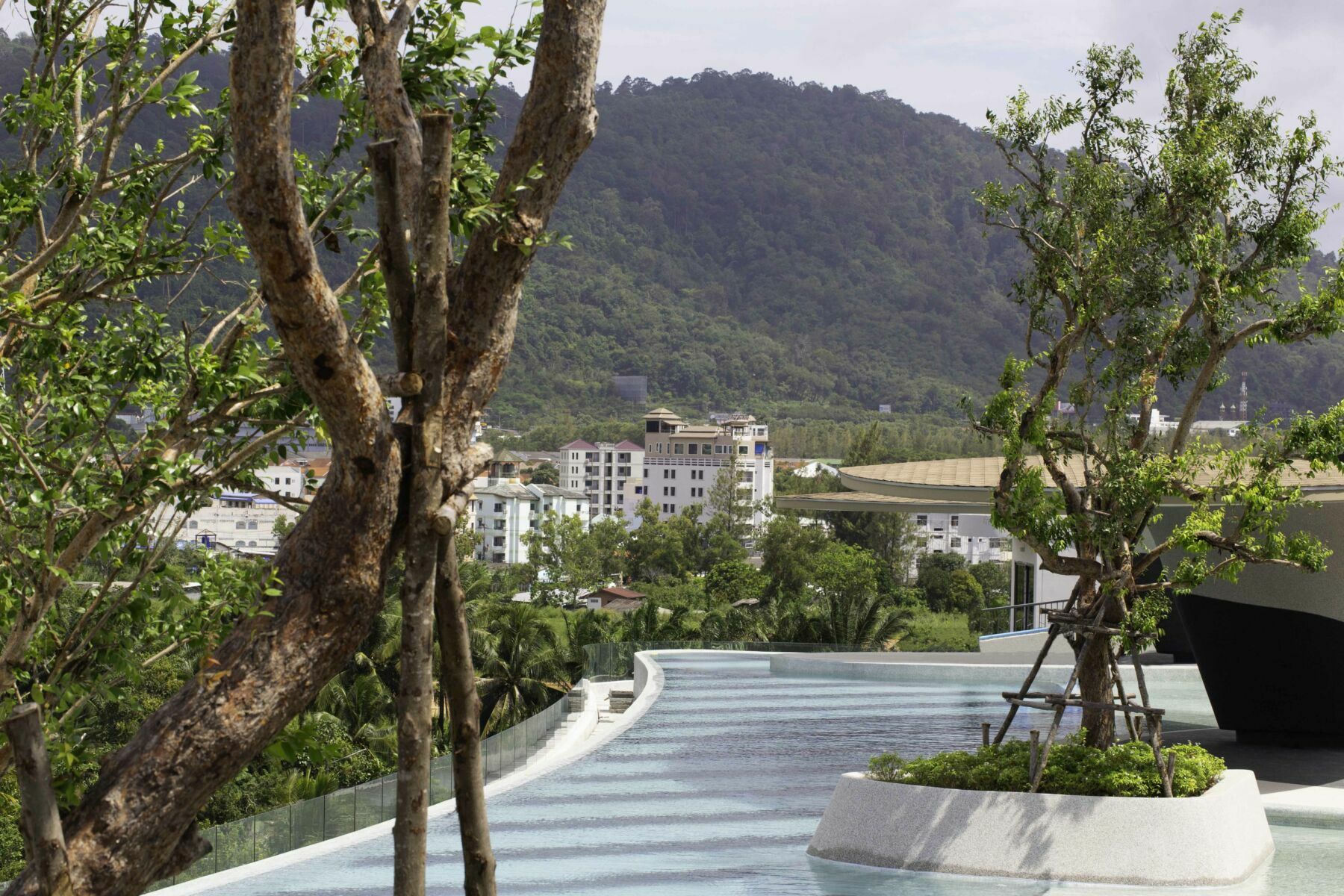 HOMA Rooftop Pool