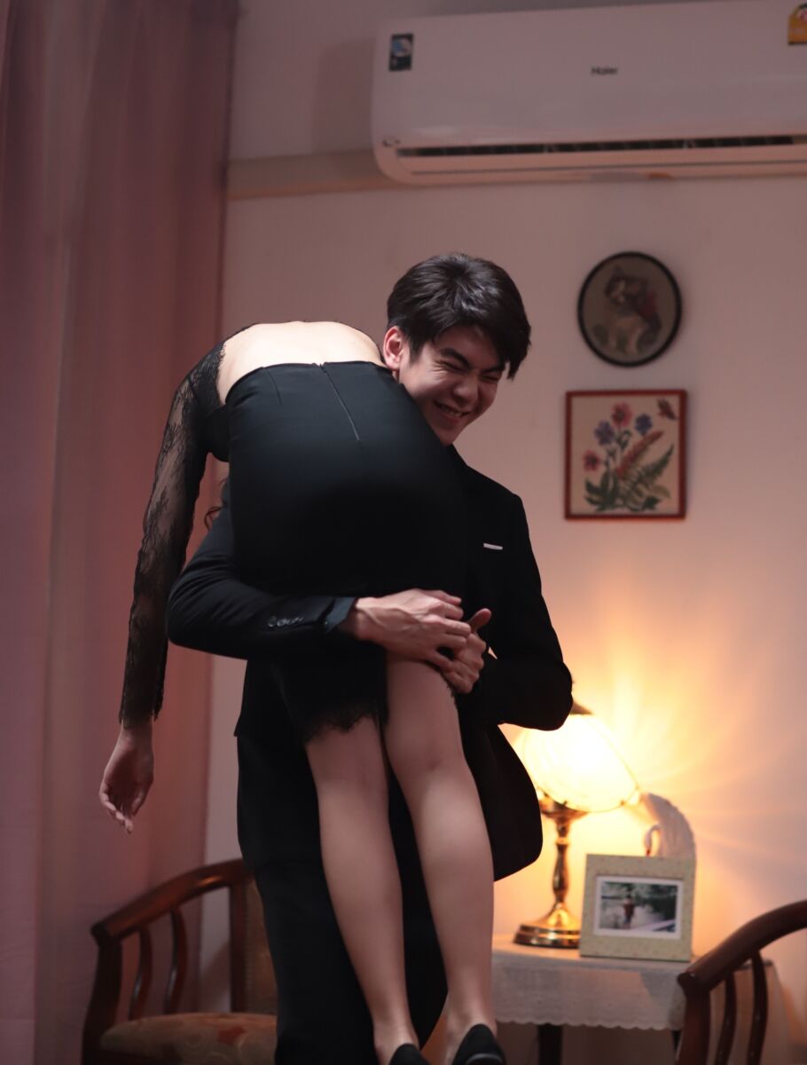 พฤษภา-ธันวา รักแท้แค่เกิดก่อน