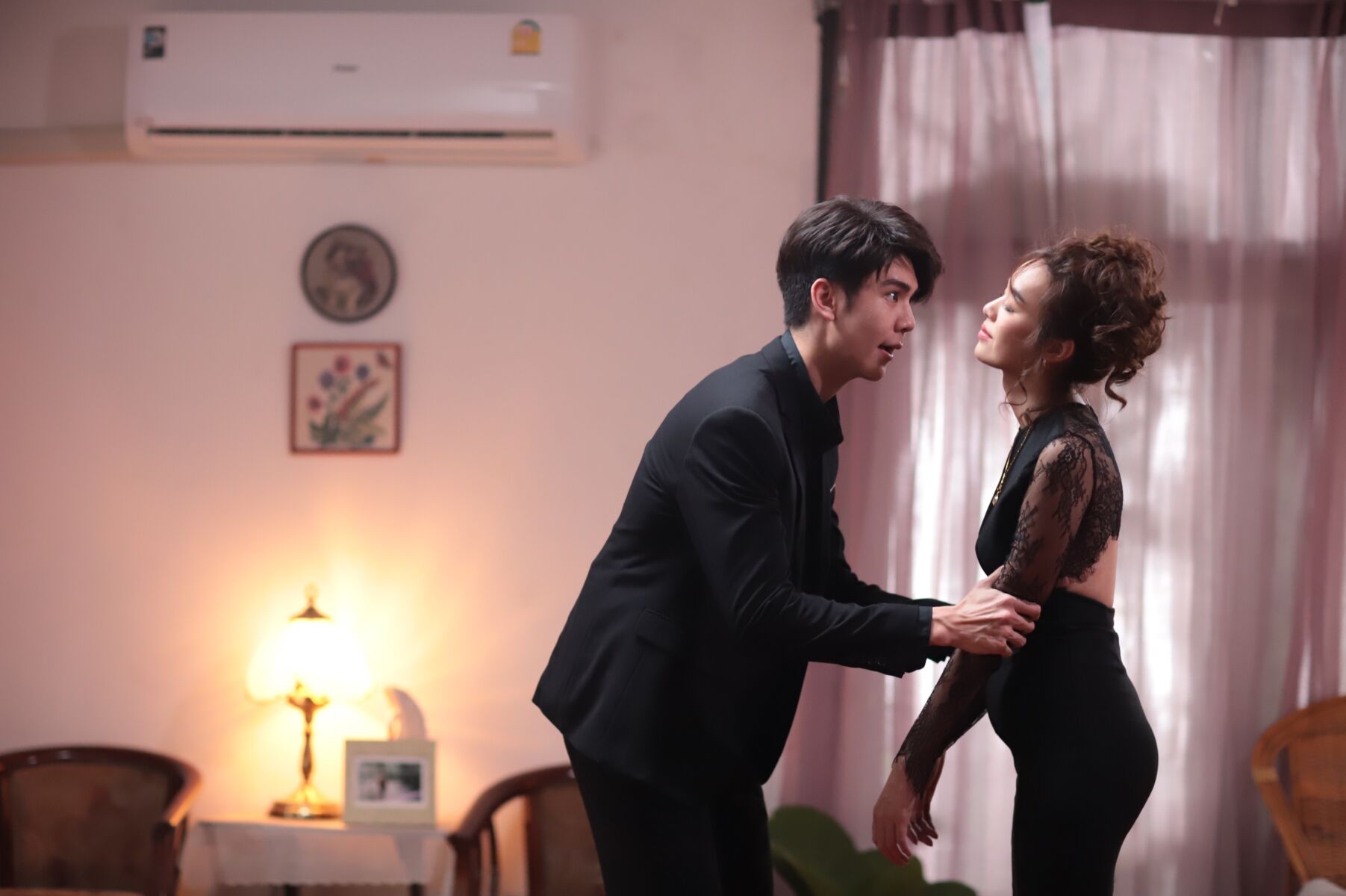 พฤษภา-ธันวา รักแท้แค่เกิดก่อน