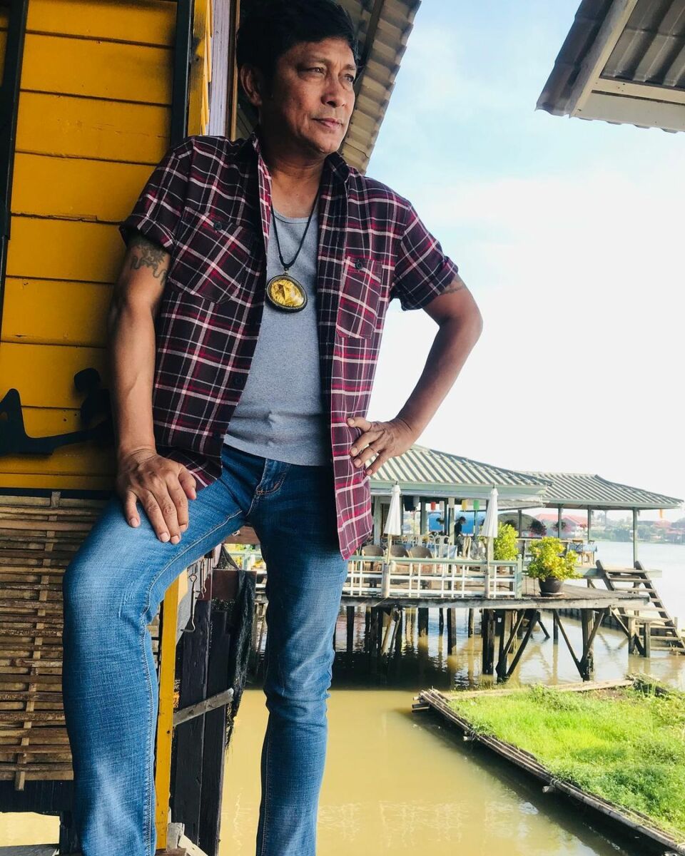ชูษี เชิญยิ้ม