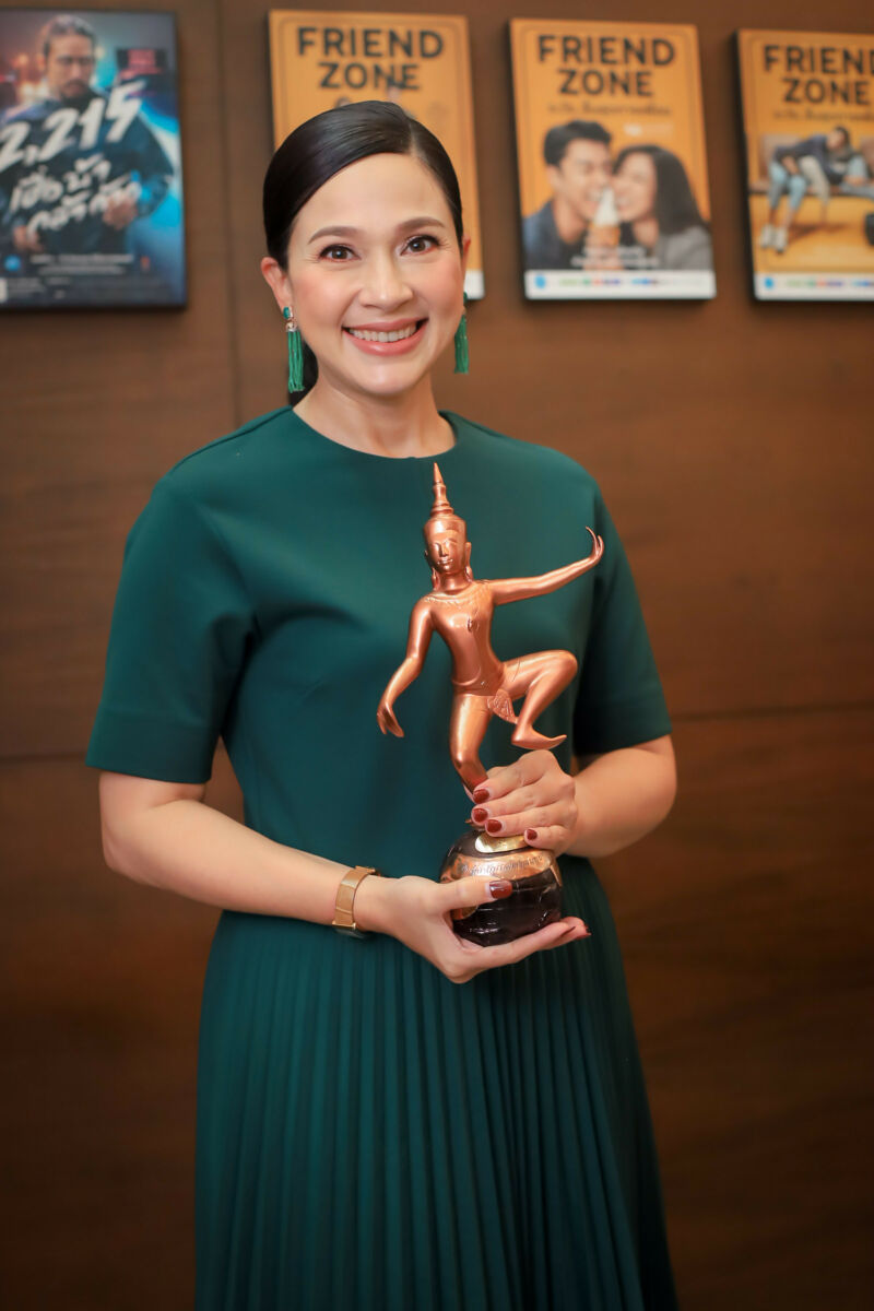 ค่ายจีดีเอช รับมอบรางวัลนาฏราชครั้งที่ 12 