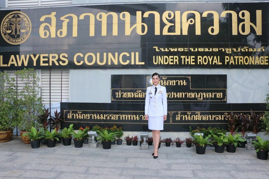 ขวัญ อุษามณี