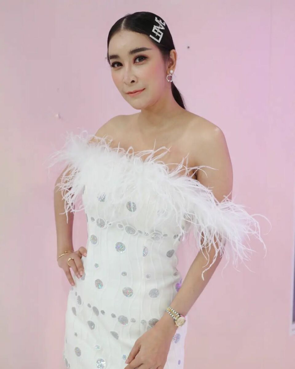 ใหม่ สุคนธวา