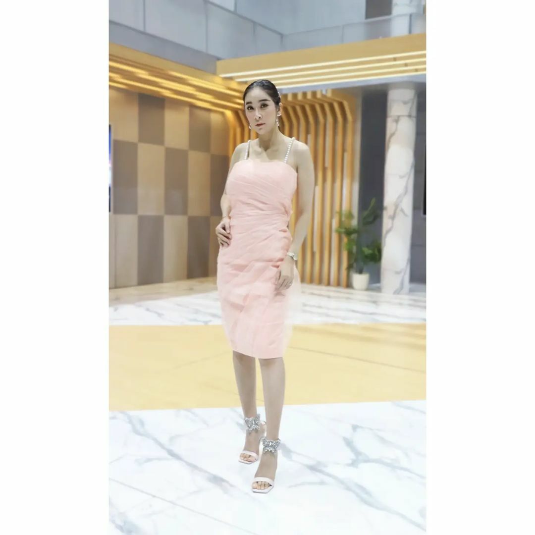 ใหม่ สุคนธวา