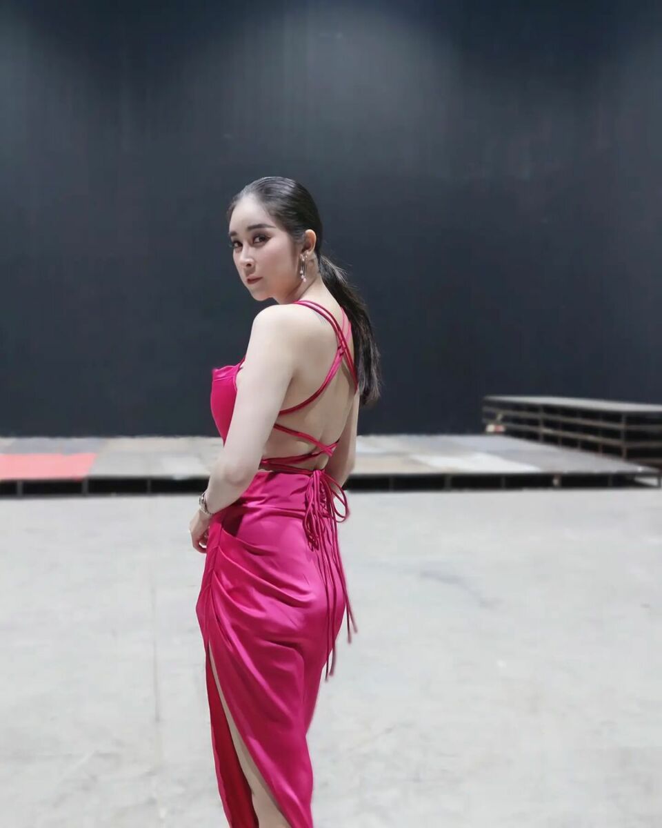 ใหม่ สุคนธวา