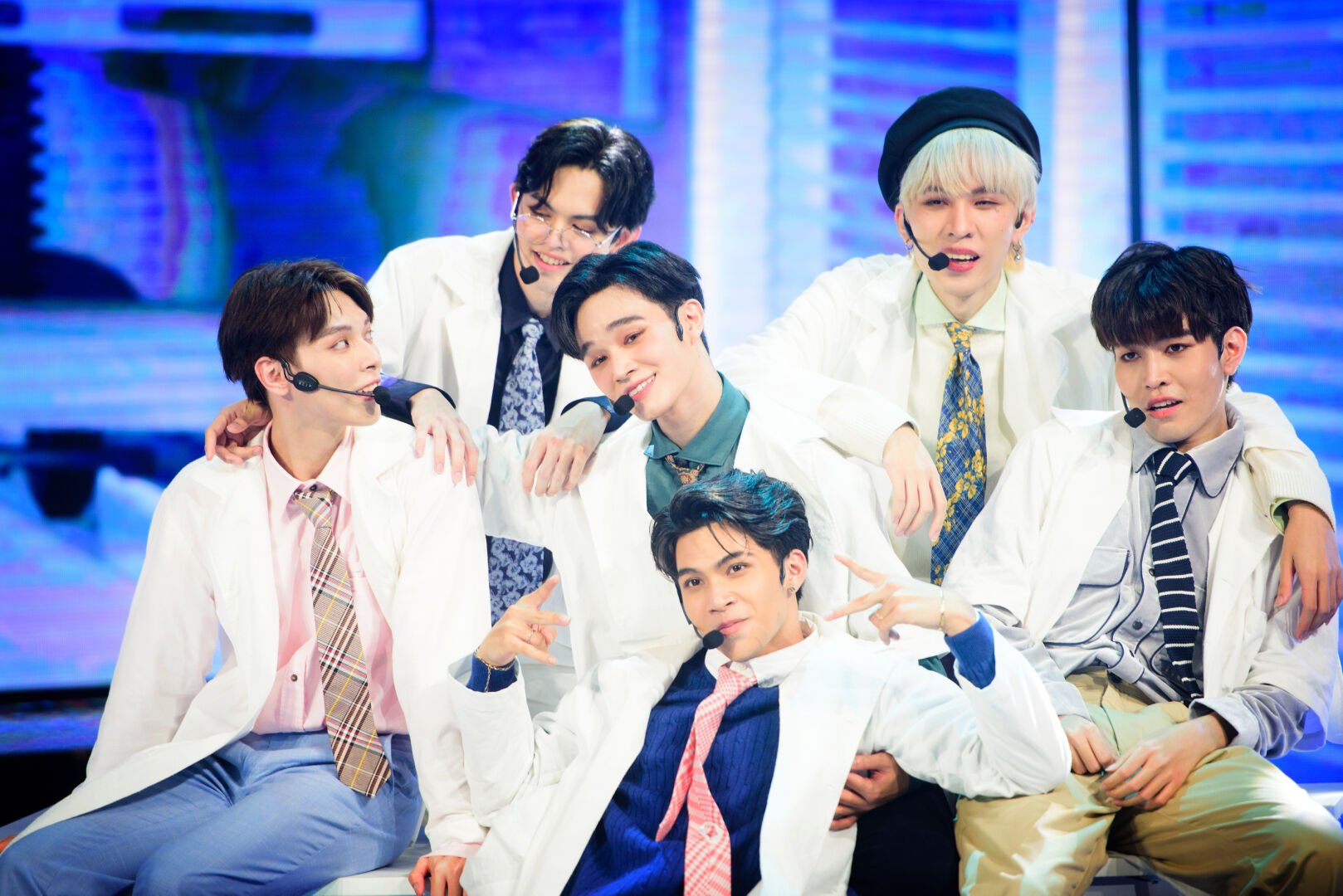 LAZ iCON ไอคอนป๊อป ตัวท็อปเดบิวต์