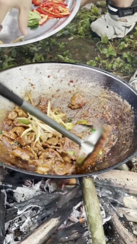 ดีเจภูมิ